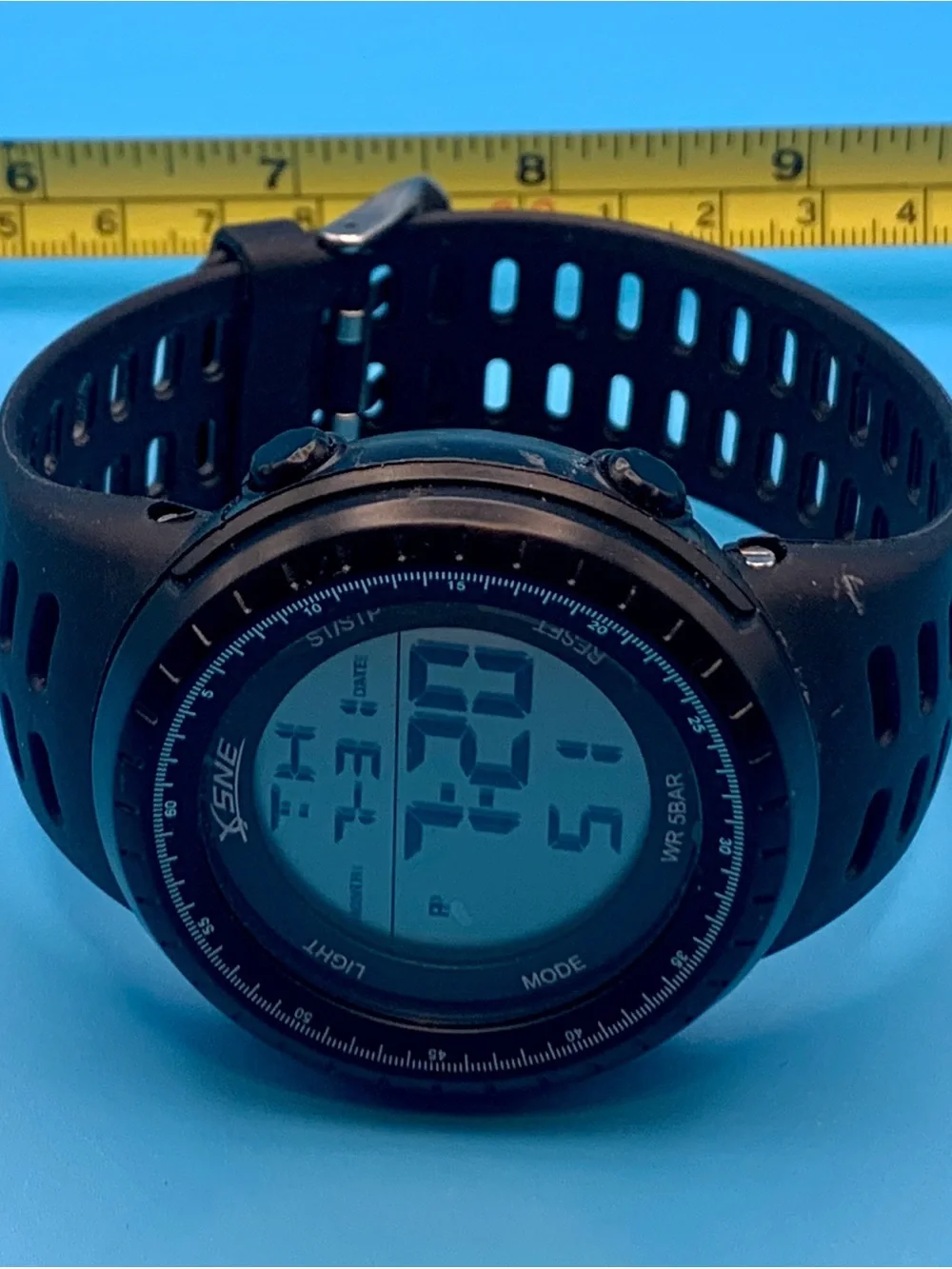 SNE 1167 Men’s Digital Quartz Wristwatch Chrono Backlight Alarm Day Date Working
